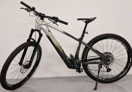 Light E-Bike der Marke Corratec